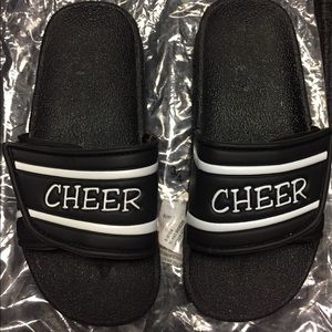 Cheer sandals
